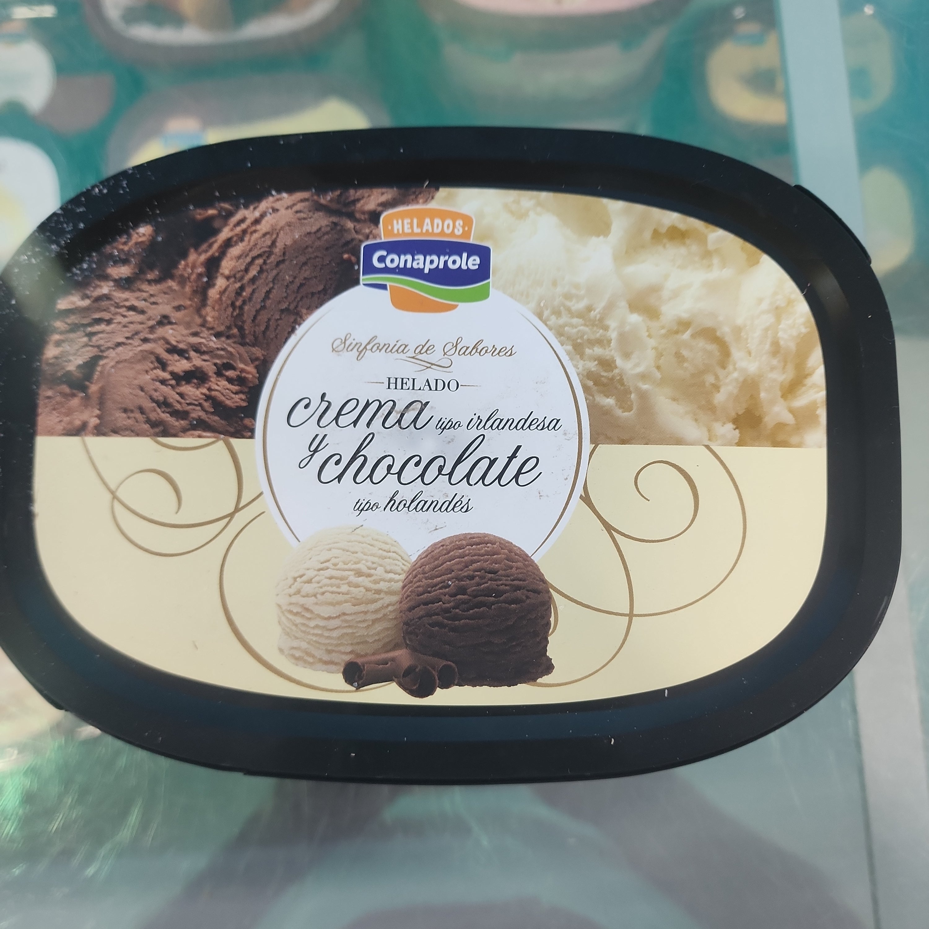 CONAPROLE ICE CREAM 2L CREAM AND CHOCOLATE